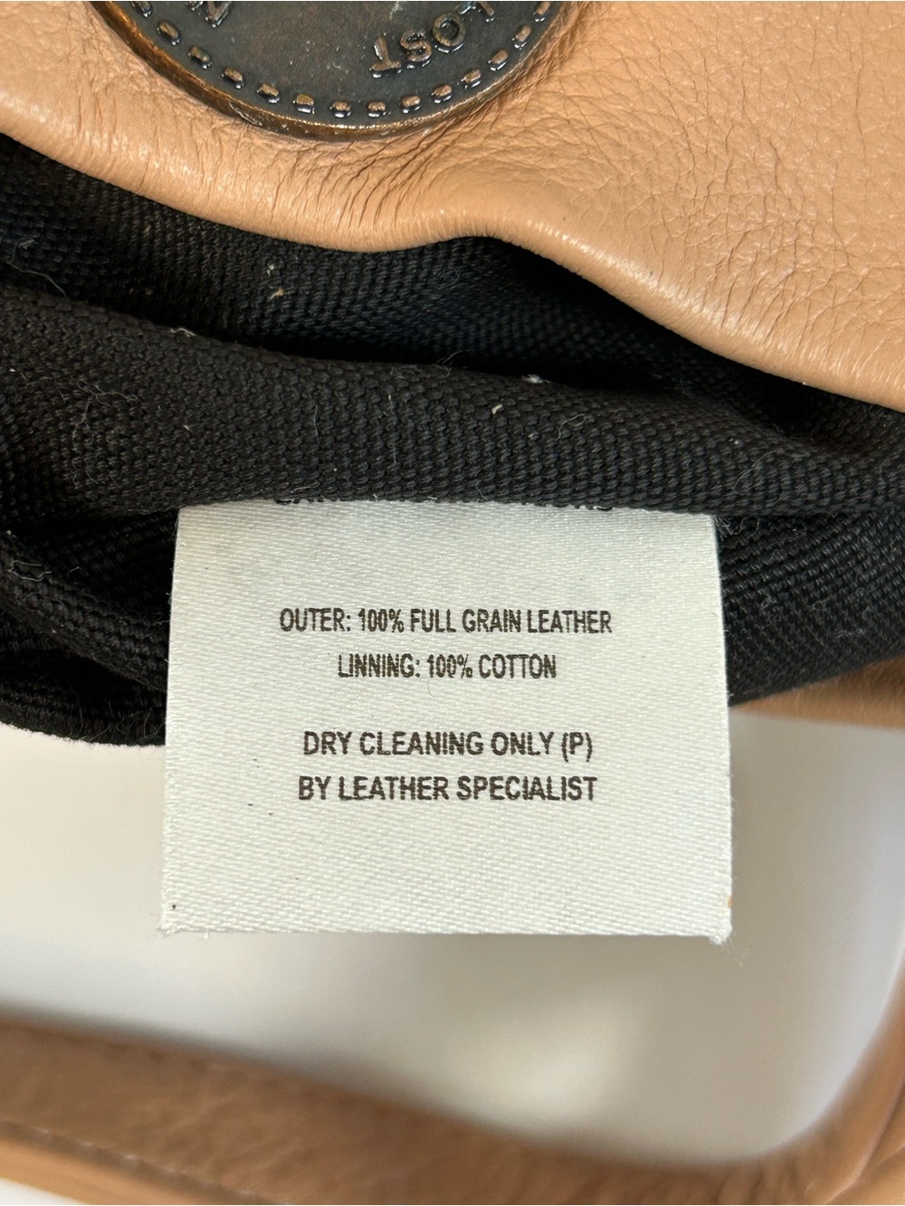 Classic Wanderers Travel Co. Crossbody Bag in blush made w/ genuine leather - Picture 6 of 12